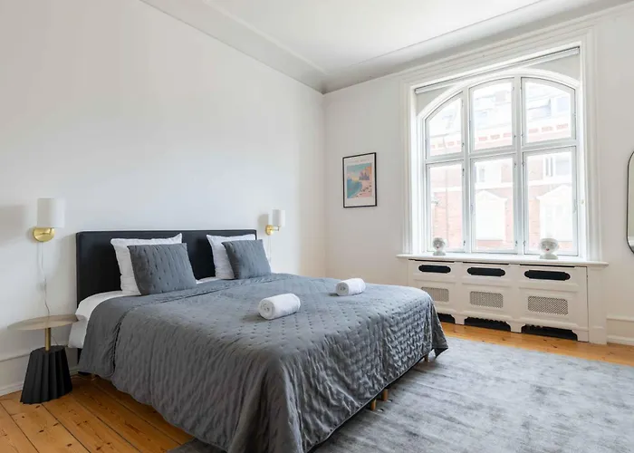 Large Apartment In Central Copenhagen By Tivoli Gardens, Denmark