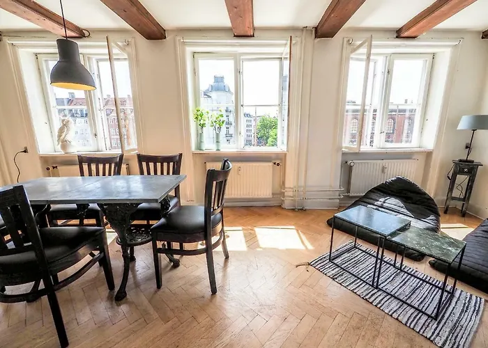 Authentic Copenhagen Apartment By Nyhavn, Denmark